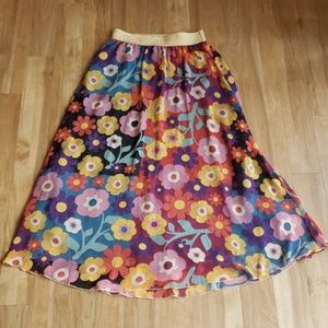 Small LuLaRoe Lucy Multicolored Flowers